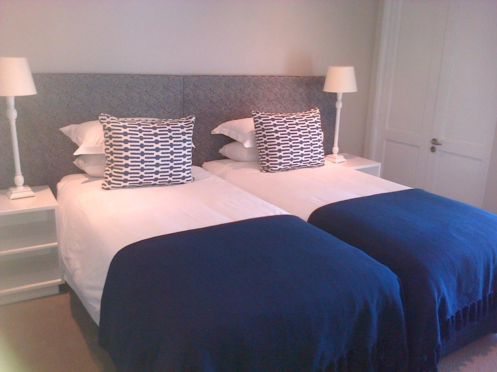 Kenjockity Self Catering Apartments Херманус Стая снимка