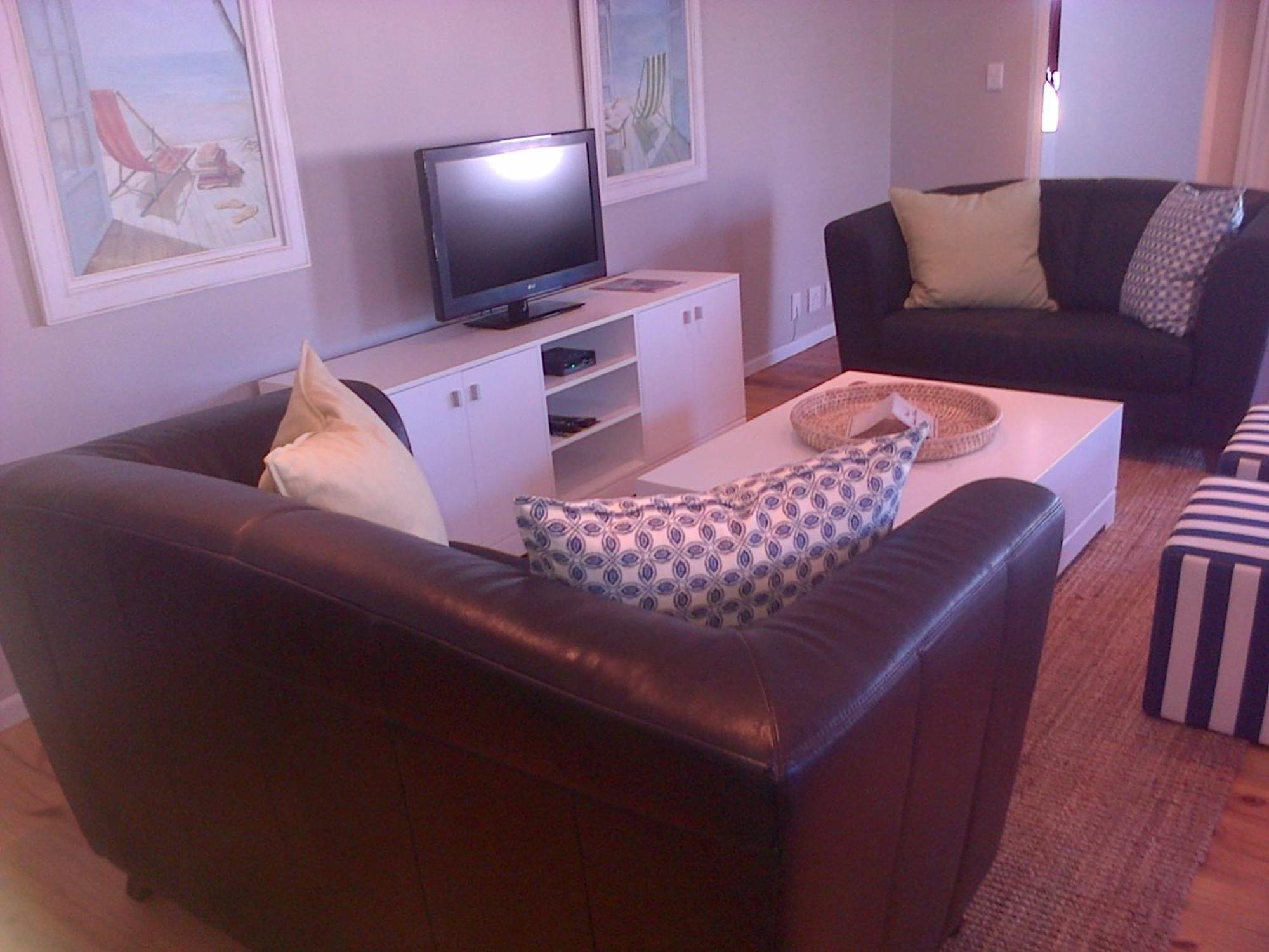 Kenjockity Self Catering Apartments Херманус Стая снимка